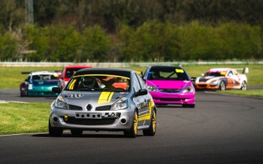 Andrew Williams breaks free of his WRDA WSSC class rivals through Old Paddock, as the Intermarque Silouhettes start to lap the field.